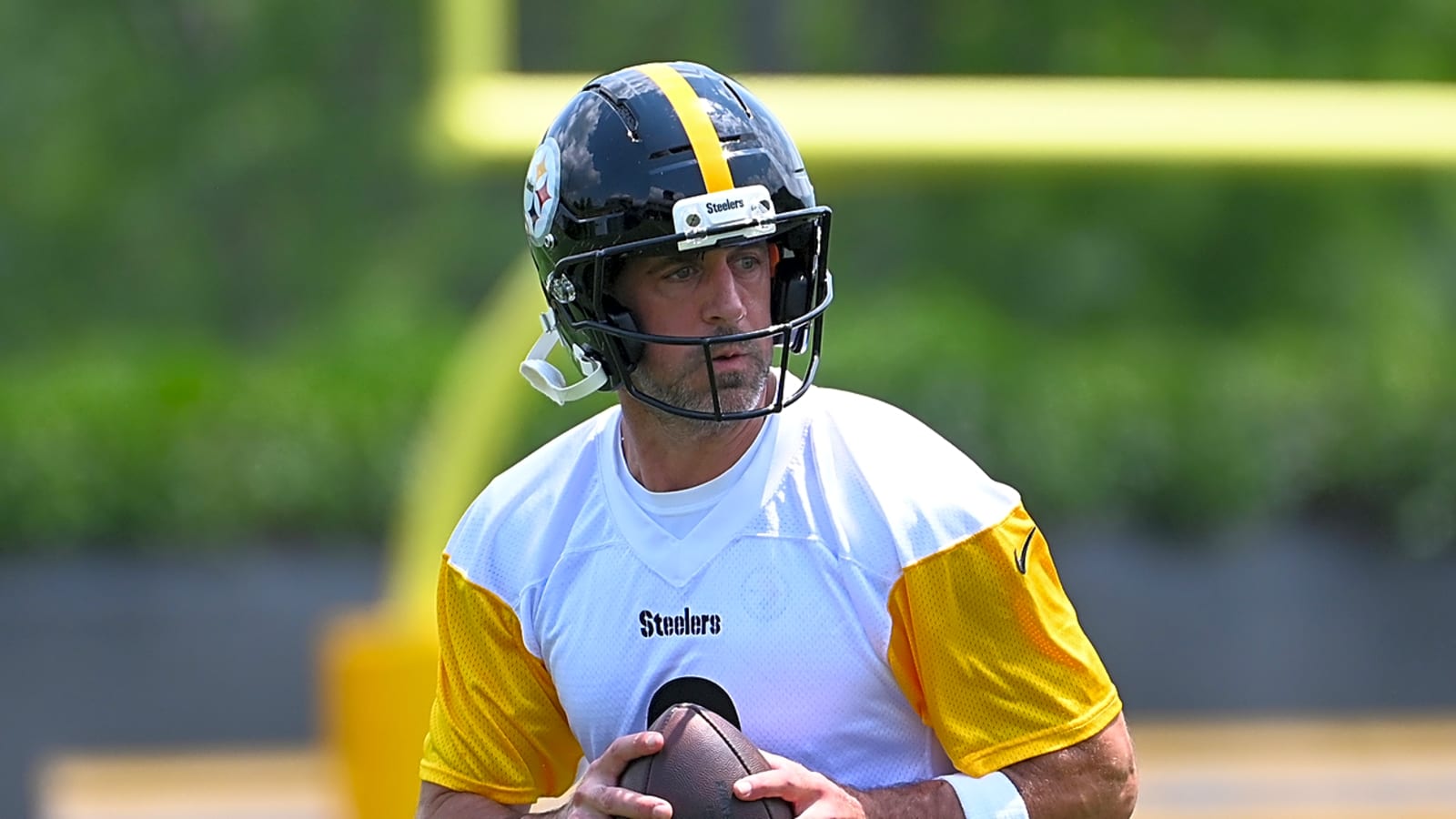 Aaron Rodgers makes statement about his NFL future beyond 2025