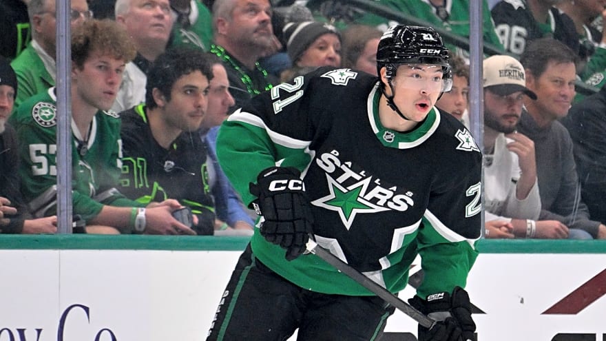 Penguins Looking to Use a Loophole to Trade For Jason Robertson?