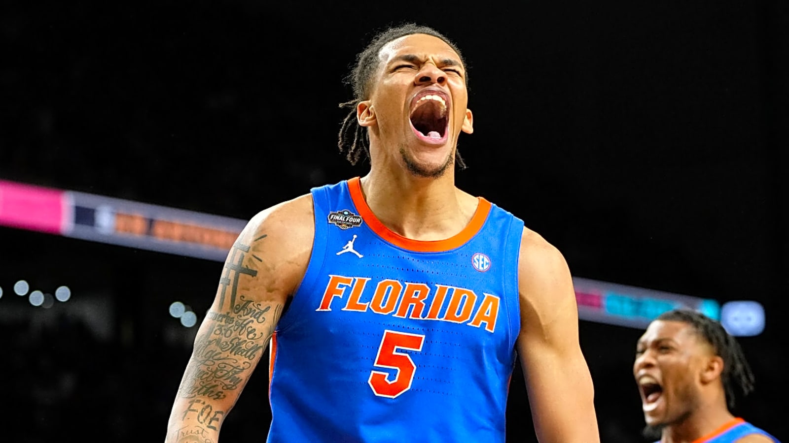 Warriors pull off draft-night trade, acquire national championship winner