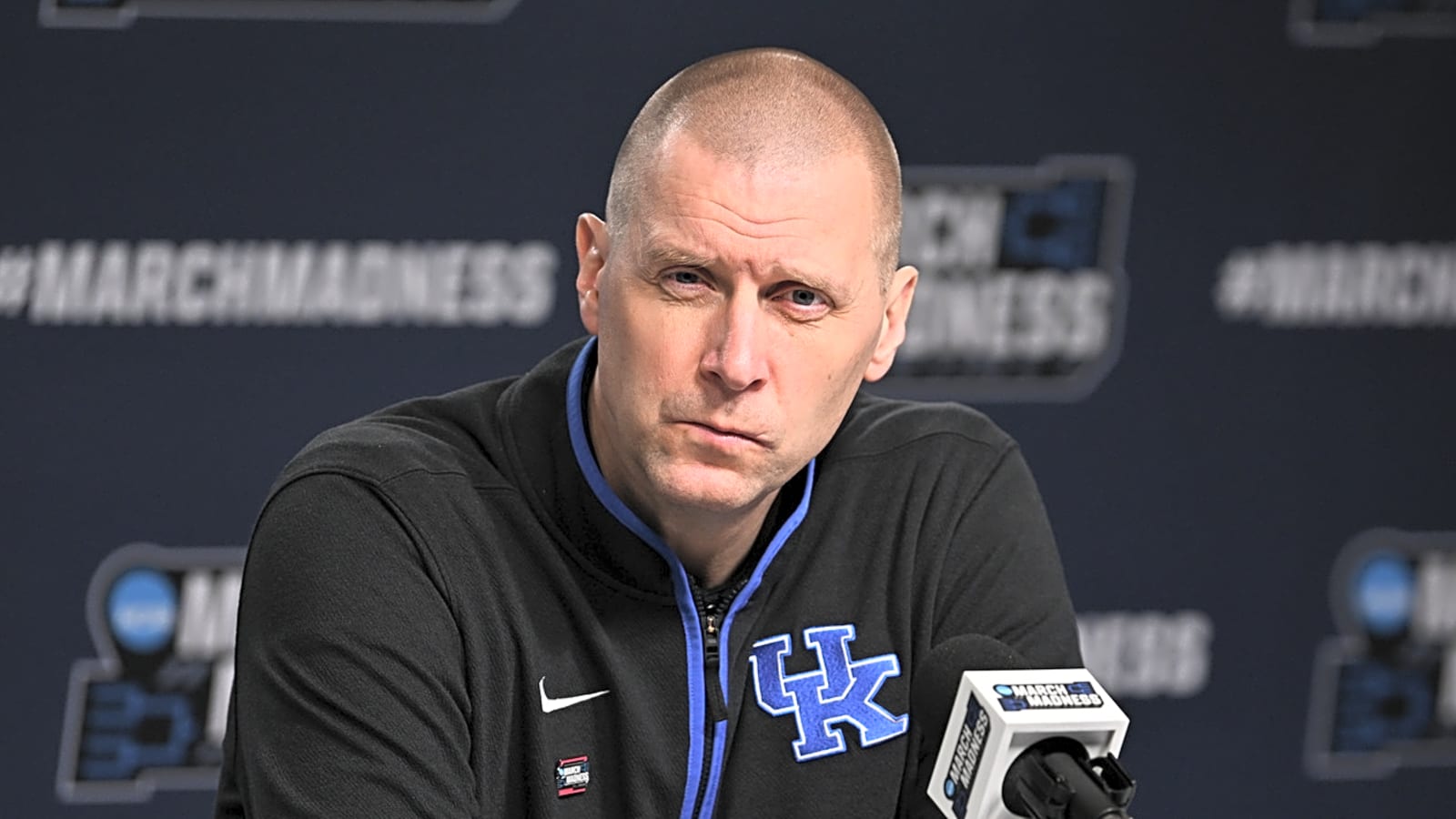 Kentucky HC Mark Pope suffers another offseason loss after No. 1 overall recruit Tyran Stokes commits to Kansas