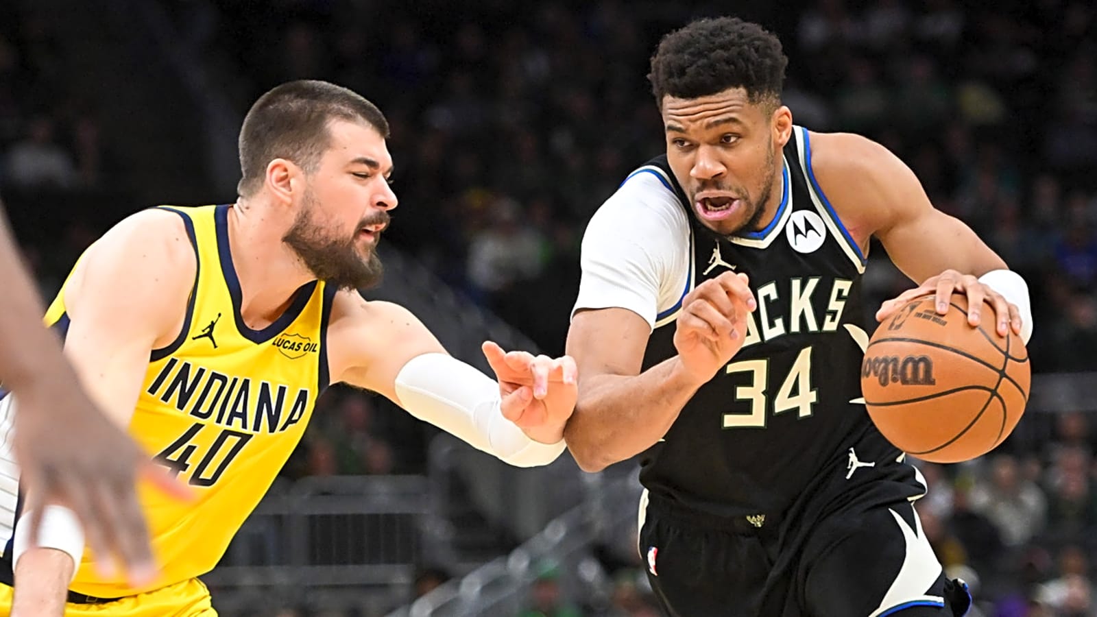 Giannis Antetokounmpo passes Oscar Robertson after latest performance