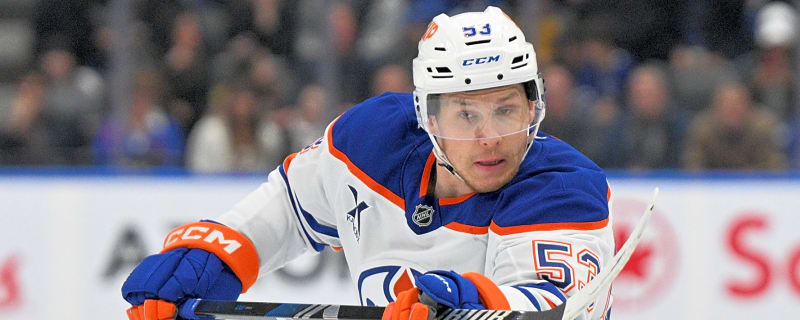 After 14-season drought, Jeff Skinner finally going to playoffs