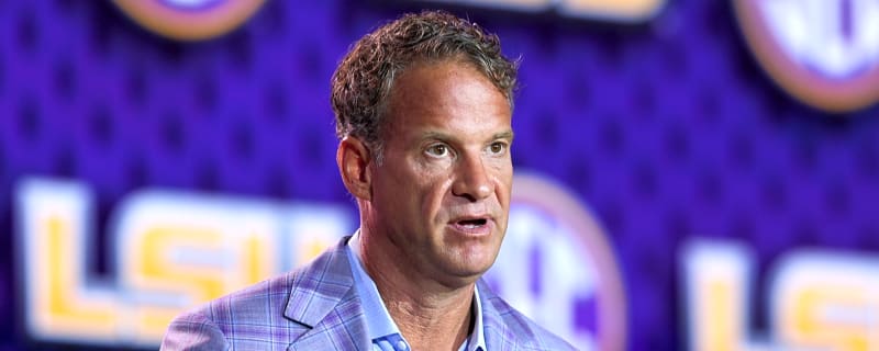 How many teams in preseason AP Top 25 have rosters worth $40M or more?