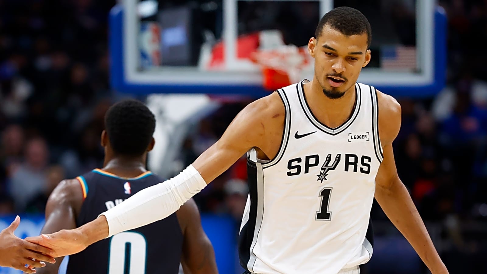 Spurs' Victor Wembanyama does it all in win over Pistons