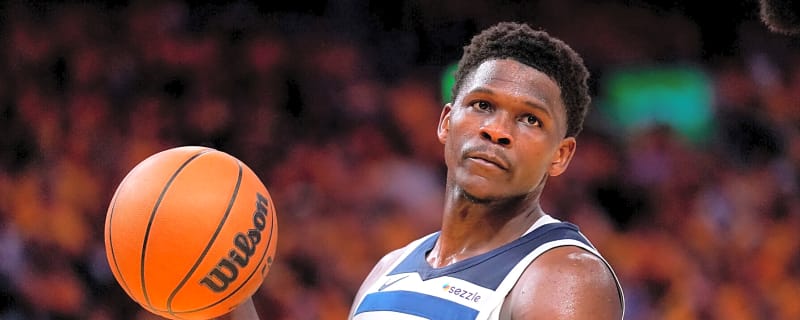 Three stars from Monday's NBA playoffs