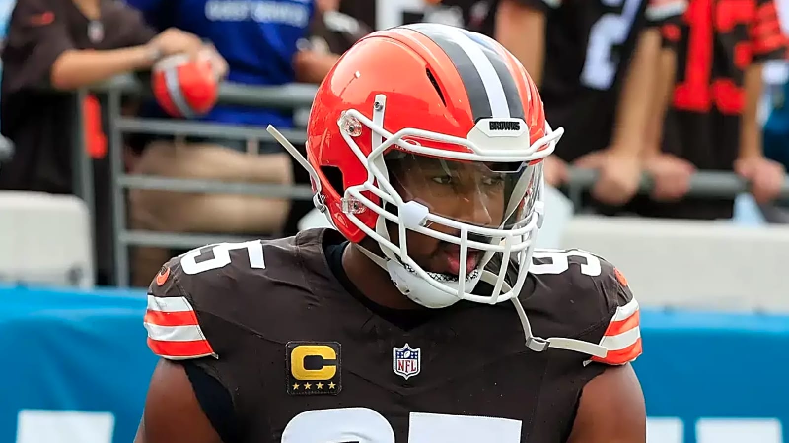 Pittsburgh Steelers Rival Seems Overly Eager to Play Aaron Rodgers