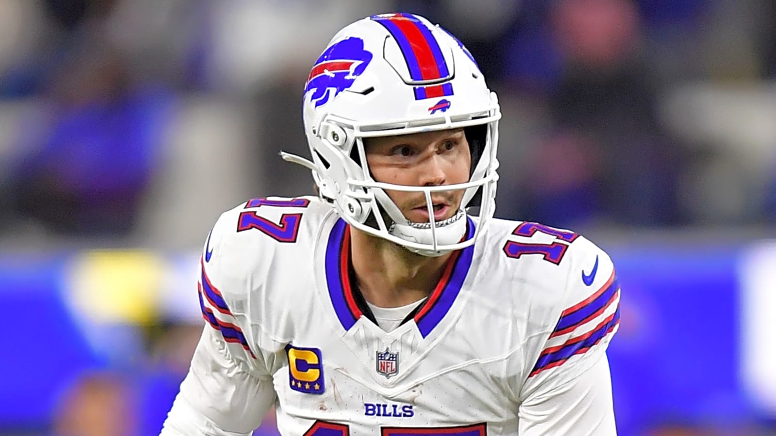Allen completes one of the wildest touchdown passes of NFL season