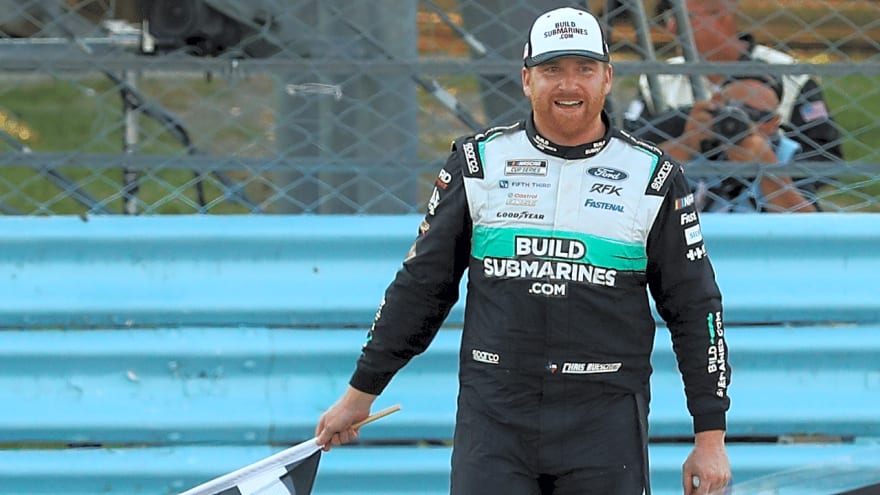 'Let Me Know if You Need a Tow!': Chris Buescher Pokes Fun at Ryan Preece as NASCAR Drivers Await the Clash