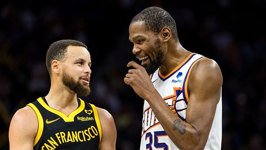 Stephen Curry 'Should’ve Always Been a Nike Athlete,' Says Kevin Durant While Discussing His Sneaker Free Agency