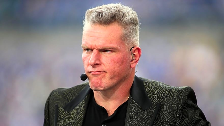 Pat McAfee Rings Alarm Bells as the Chiefs Lose Against the Broncos