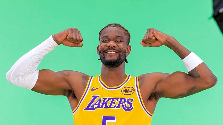 'Trying to Make Me Clint Capela': Deandre Ayton Voices His Frustration With the Lakers