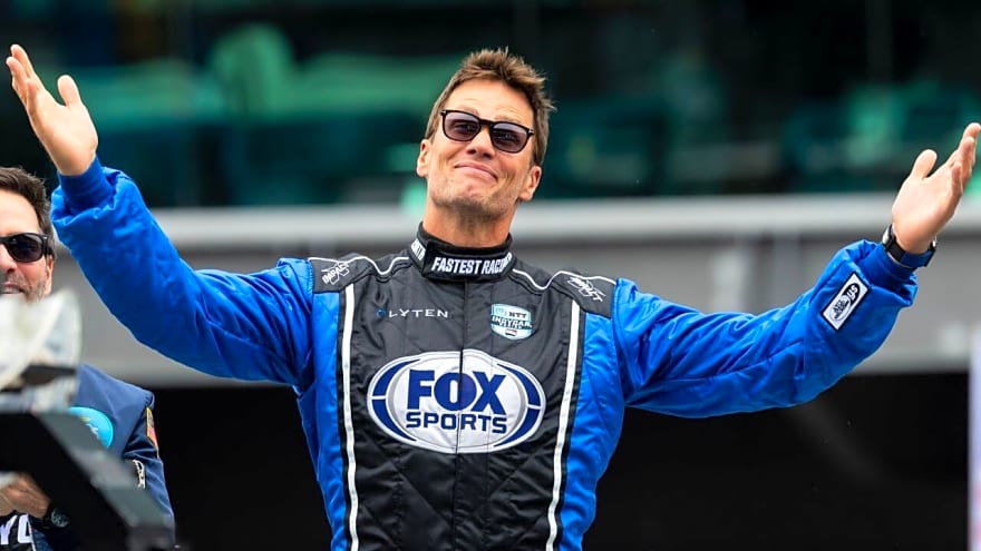 'We’ve Forgiven Him for That': Tom Brady Takes Subtle Dig at Lifelong New York Jets Fan During CardVault Event