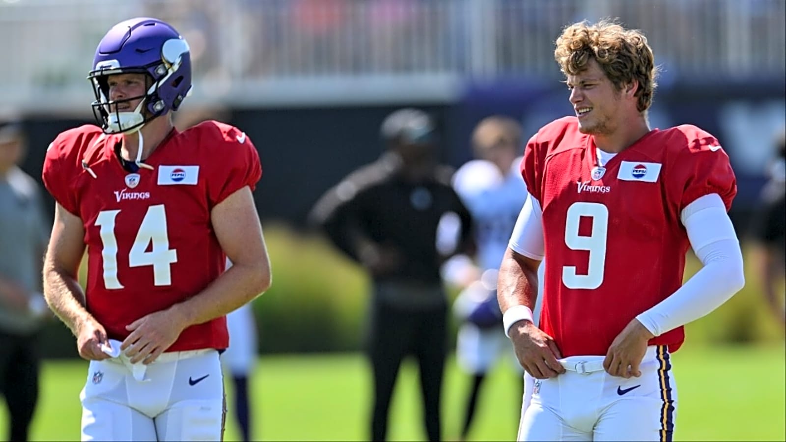 'Daniel Jones and Sam Darnold Were in Their Building': Andrew Whitworth Claims Sticking With J.J. McCarthy Will Haunt the Vikings