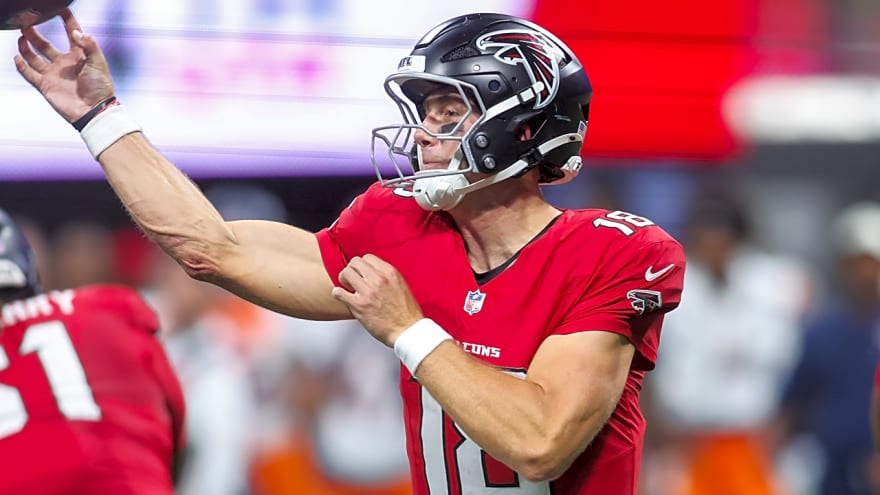 Jack Strand provides bright spot amid grim Falcons QB outlook