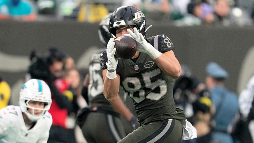 Dropathon!  Jets Receivers Rack up Drops in 34-10 Loss to Dolphins