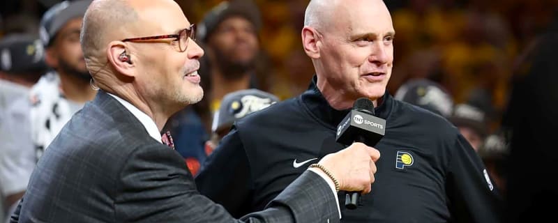 Pacers Cling to Slim Lead at Halftime in Charlotte 114-112