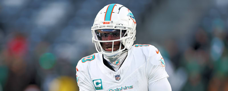Is tension between Dolphins, WR Tyreek Hill still bubbling?