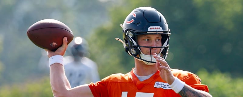 Tyson Bagent made difficult decision to stay with Bears