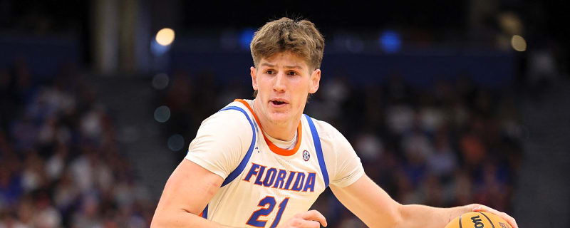 Florida tops the AP Poll as high-profile matchups highlight early schedule