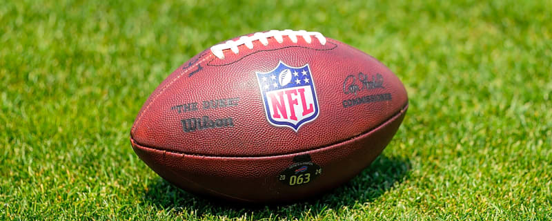 ESPN analyst says it is 'silly' that this player is not on the top NFL QBs list