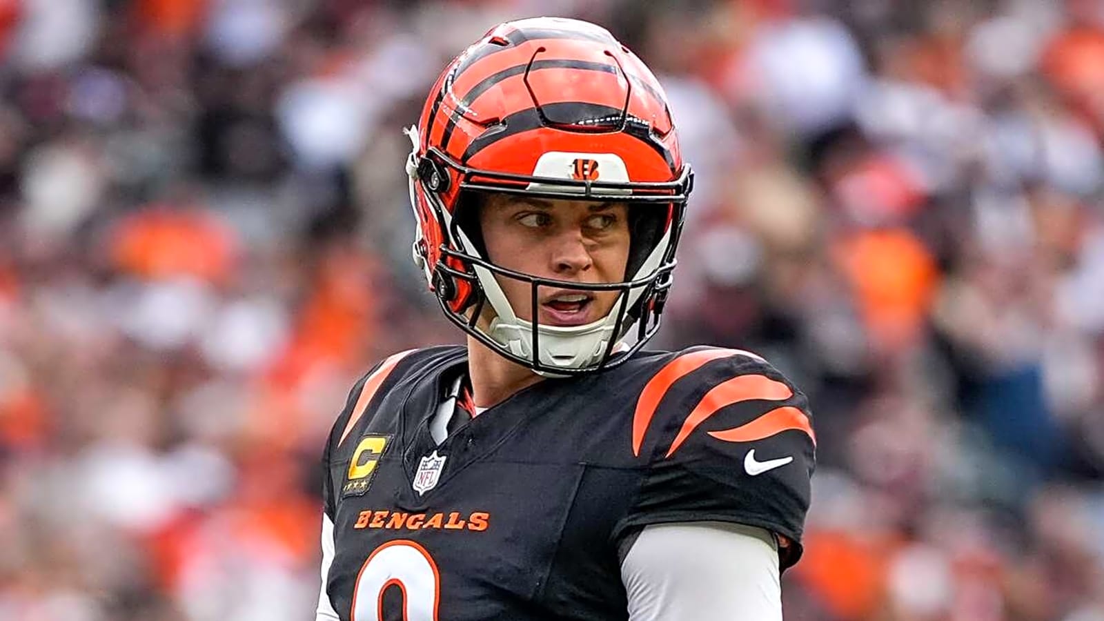 Joe Burrow defends officials on pair of controversial calls 