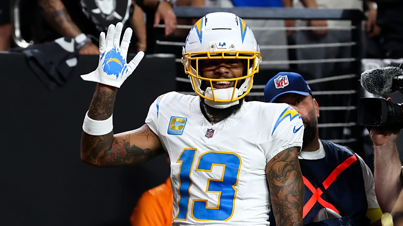 AFC Notes: Keenan Allen, Ladd McConkey, Geno Smith, Chargers, Raiders