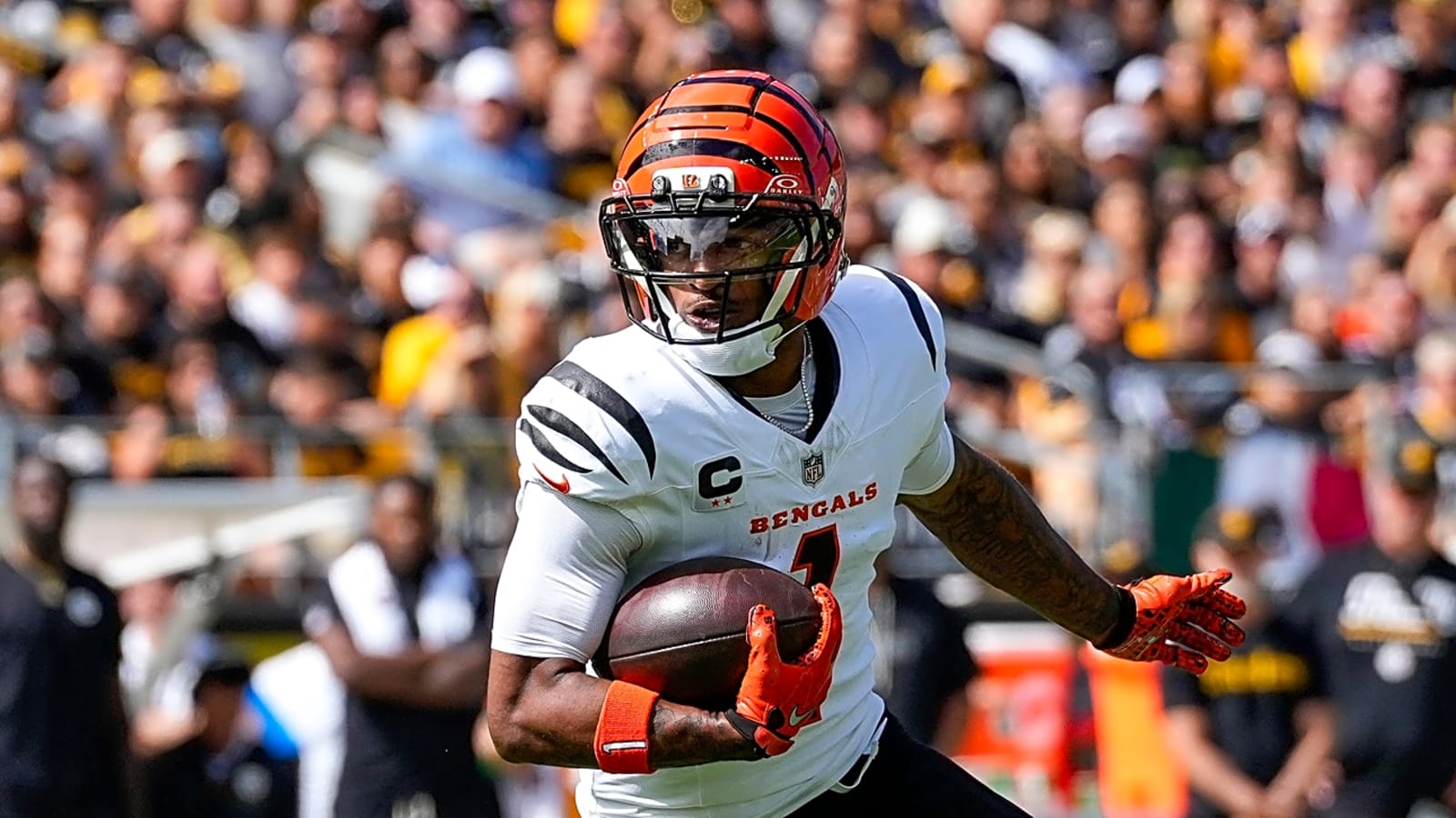 Bengals reveal Ja'Marr Chase's status after WR suffers injury vs. Jaguars