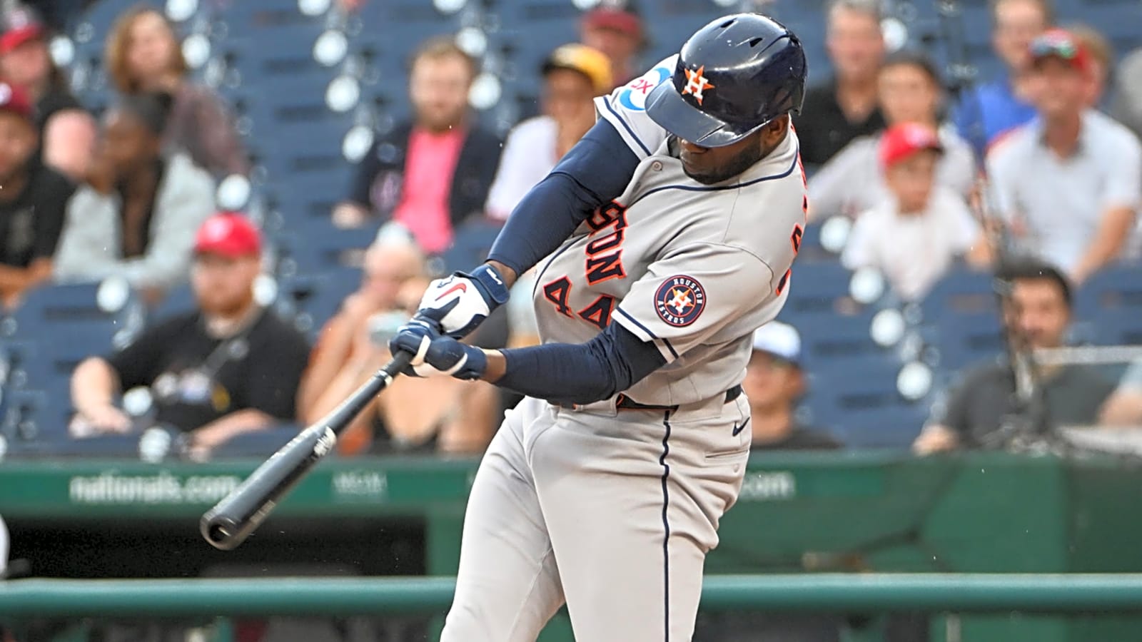 Yordan Alvarez continues to be nightmare matchup for Rangers