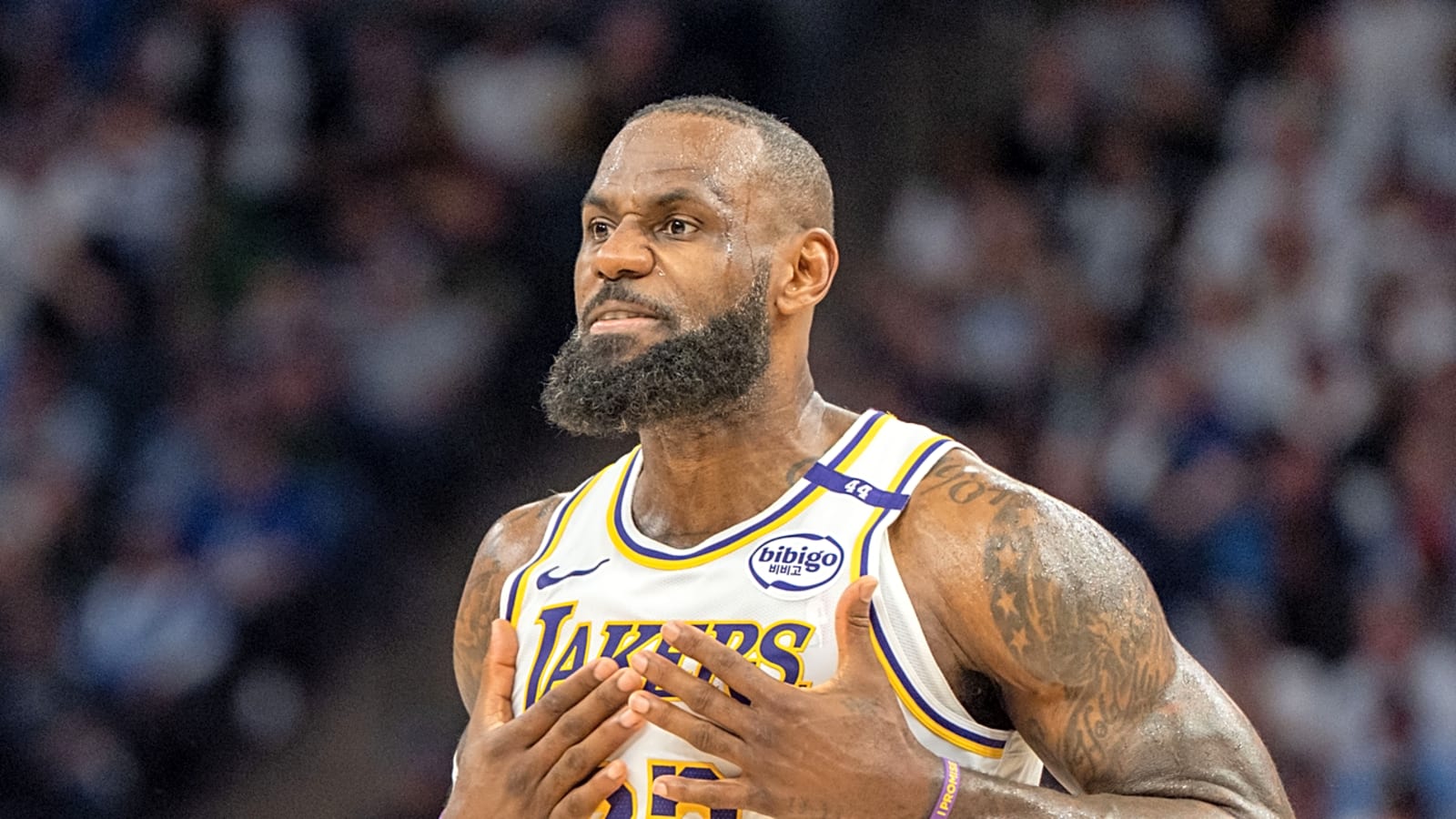 LeBron James' refusal to go Tim Duncan route could hurt Lakers