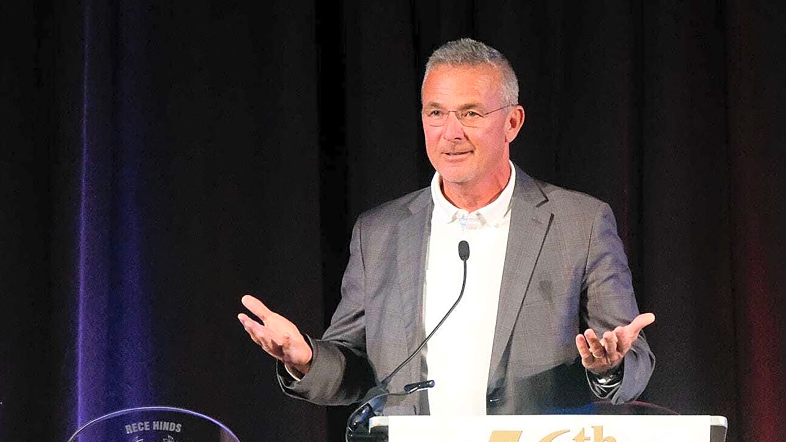Urban Meyer predicts Tennessee to go under 8.5 win total in 2025