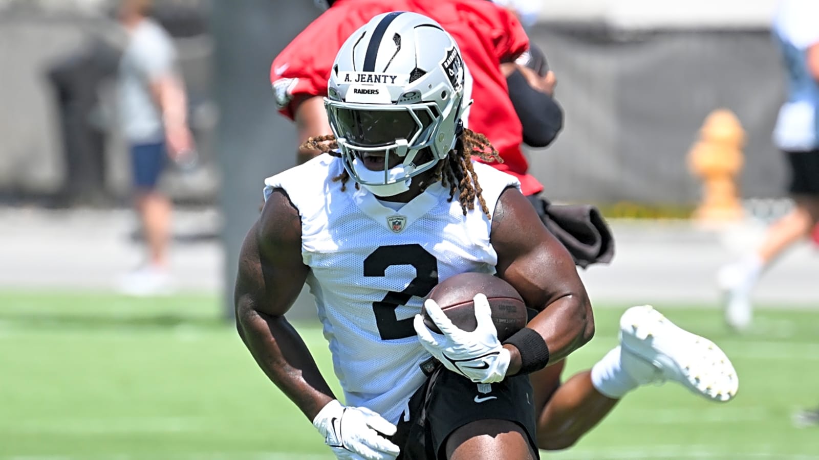 Raiders' comments shift expectations for RB Ashton Jeanty
