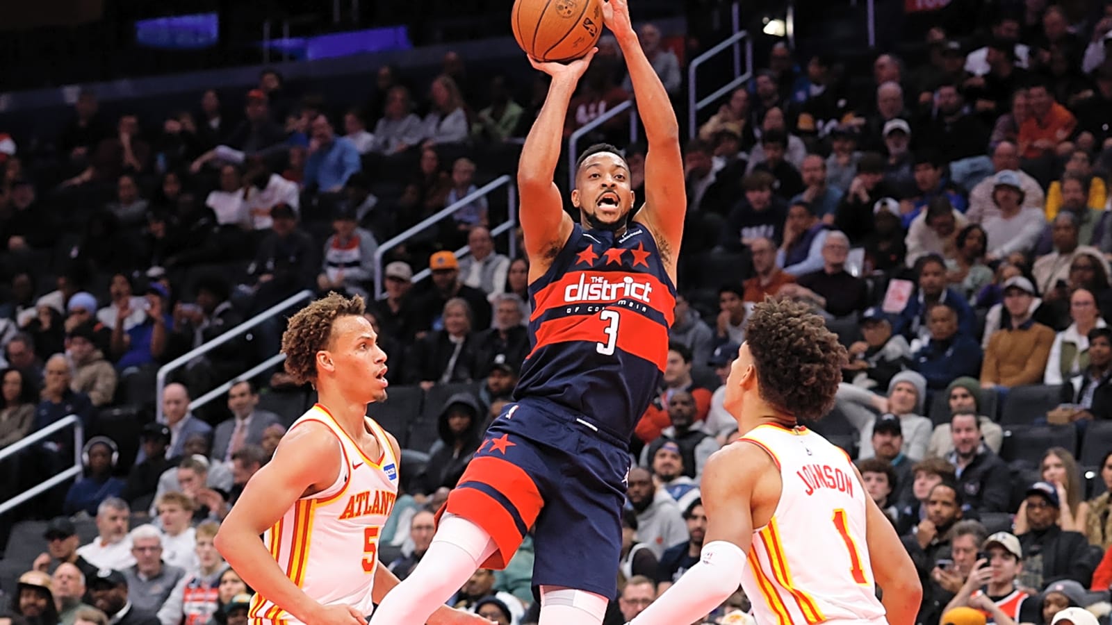 Wizards end monthlong losing streak with blowout win vs. Hawks