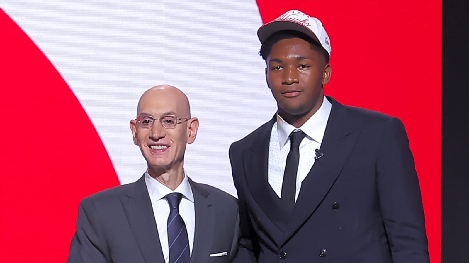 Pelicans to acquire No. 13 pick from Hawks, take March Madness star