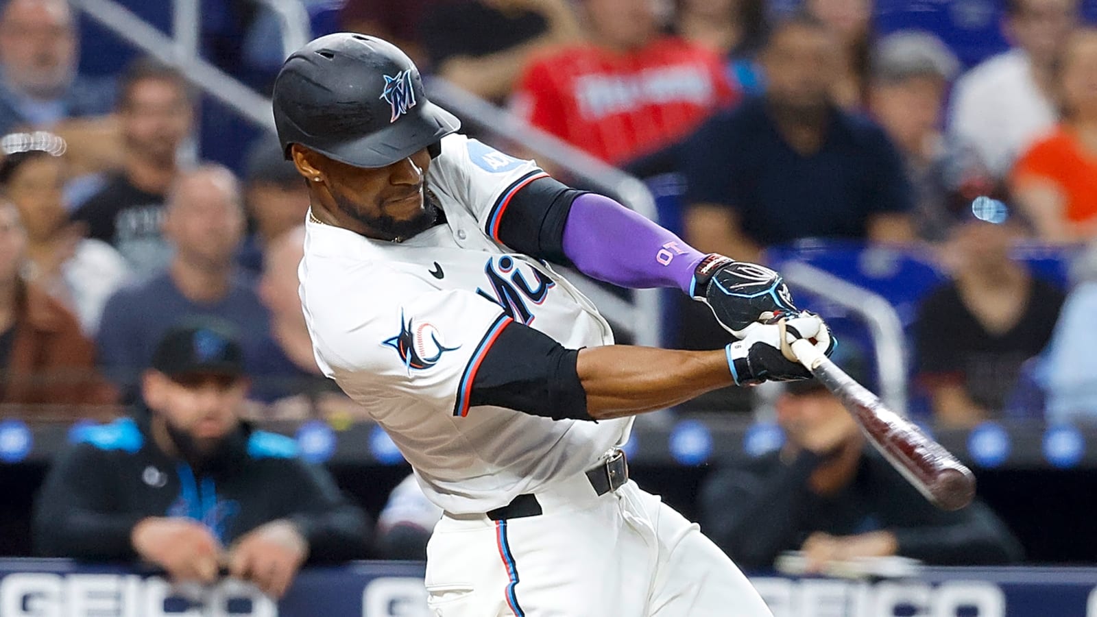Watch: Marlins, Braves, Royals all deliver walk-off wins