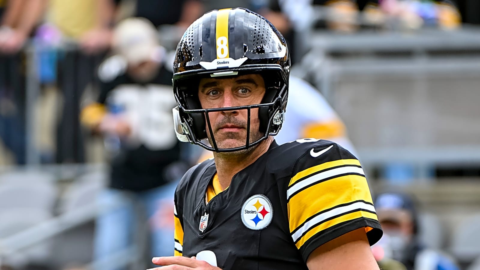 Aaron Rodgers has a chance to make rare NFL history in Week 8