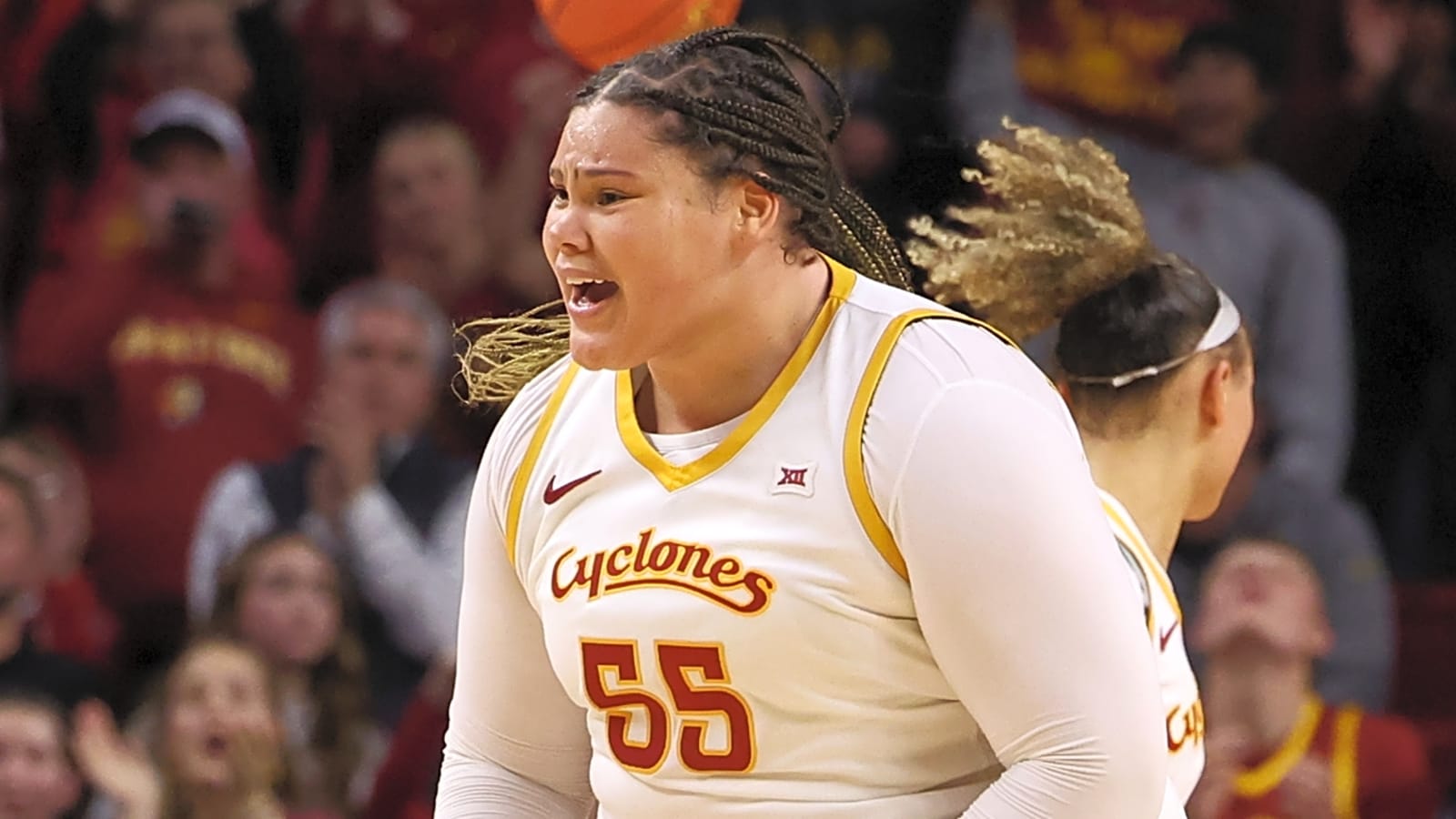 Audi Crooks continues unprecedented pace in Iowa State's win