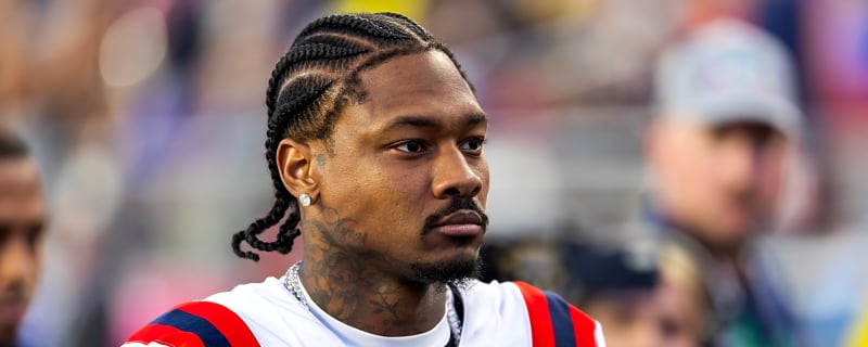 Patriots HC Mike Vrabel addresses uncertain future of Stefon Diggs