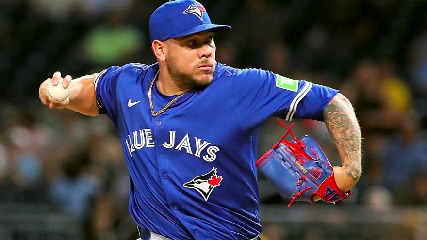 Blue Jays outright Yariel Rodriguez from 40-man roster