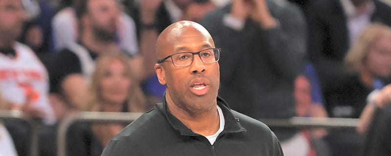 Mike Brown criticizes refs, but Knicks players know who to blame for Game 3 loss to Spurs