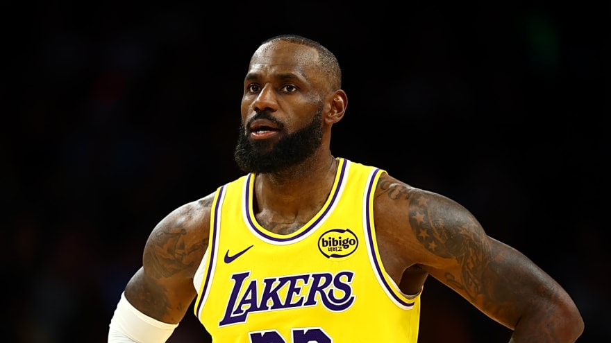 NBA exec outlines one scenario in which LeBron James returns to Lakers