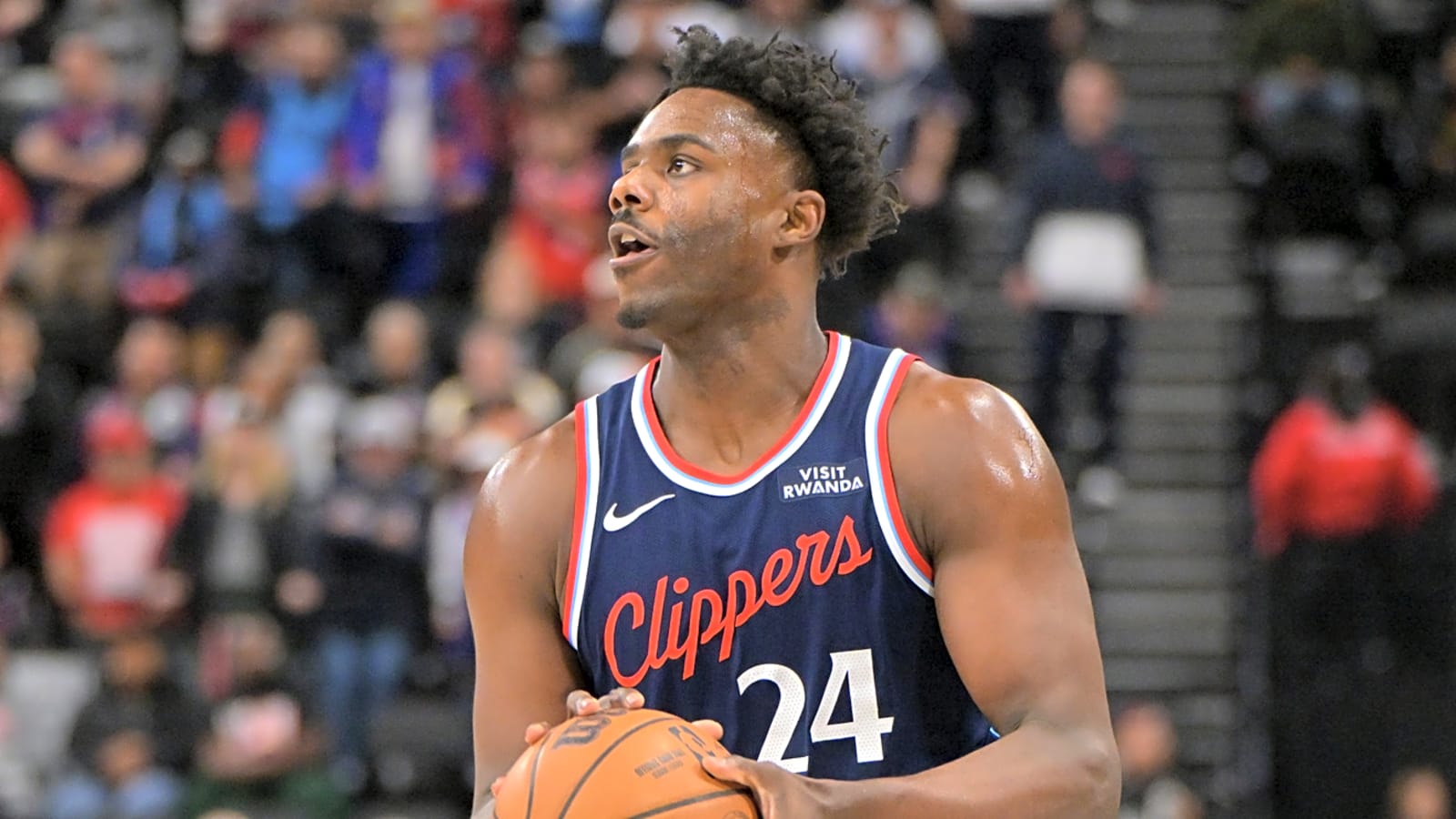 Kobe Sanders Receives Standard Contract From Clippers
