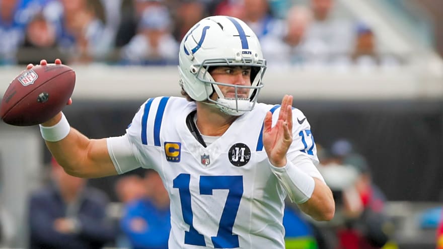 Colts owner explains signing Daniel Jones to controversial contract
