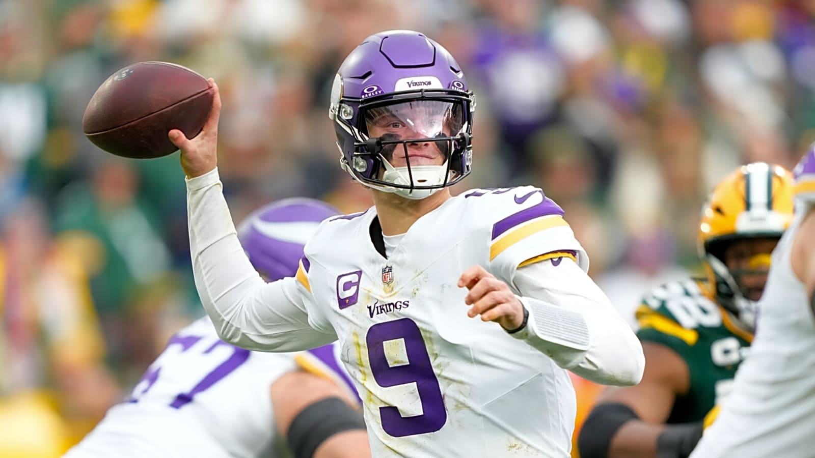 J.J. McCarthy failed to deliver on pregame promise in loss to Packers