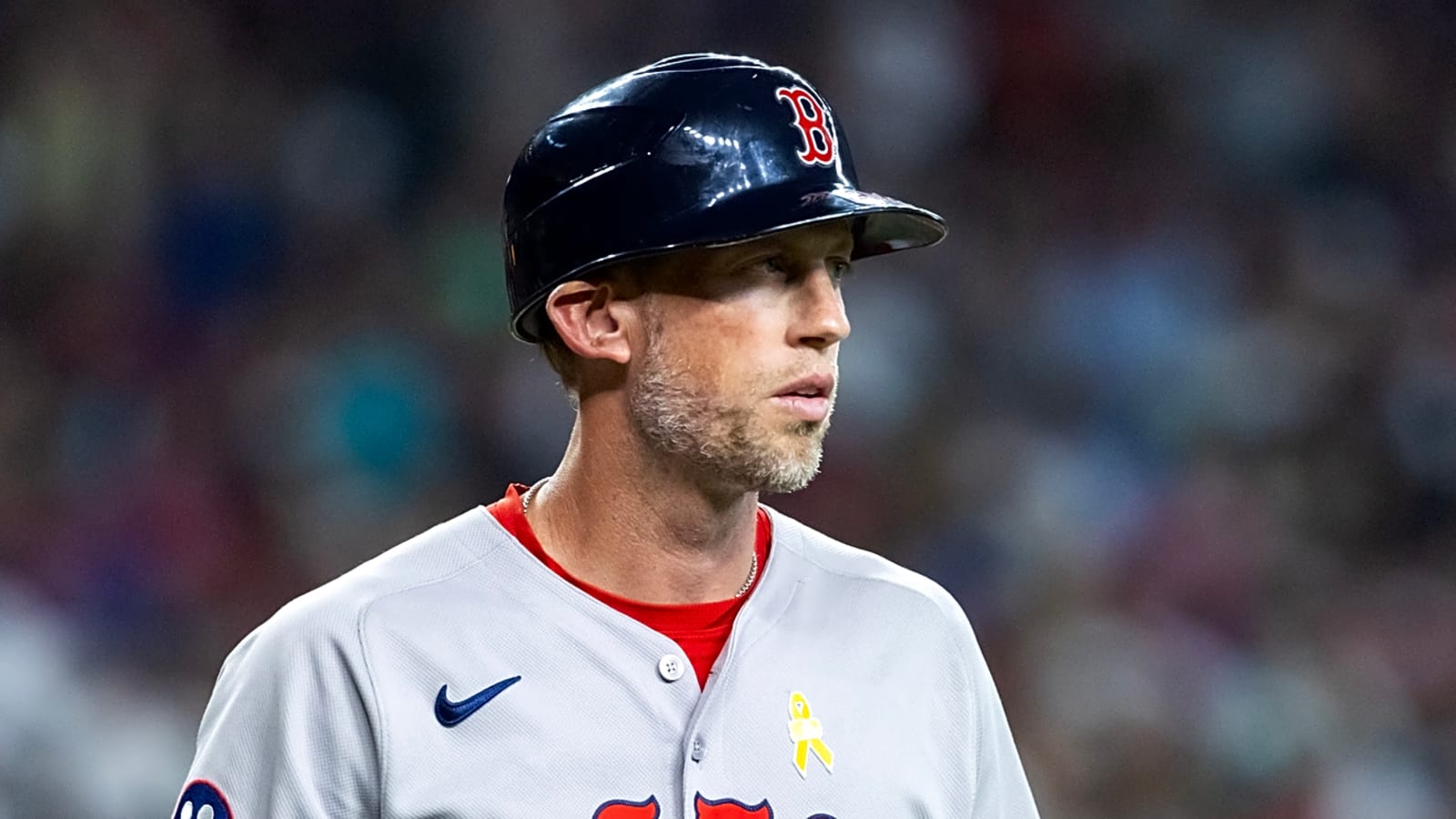 Red Sox third base coach criticized for decision in Game 2 loss