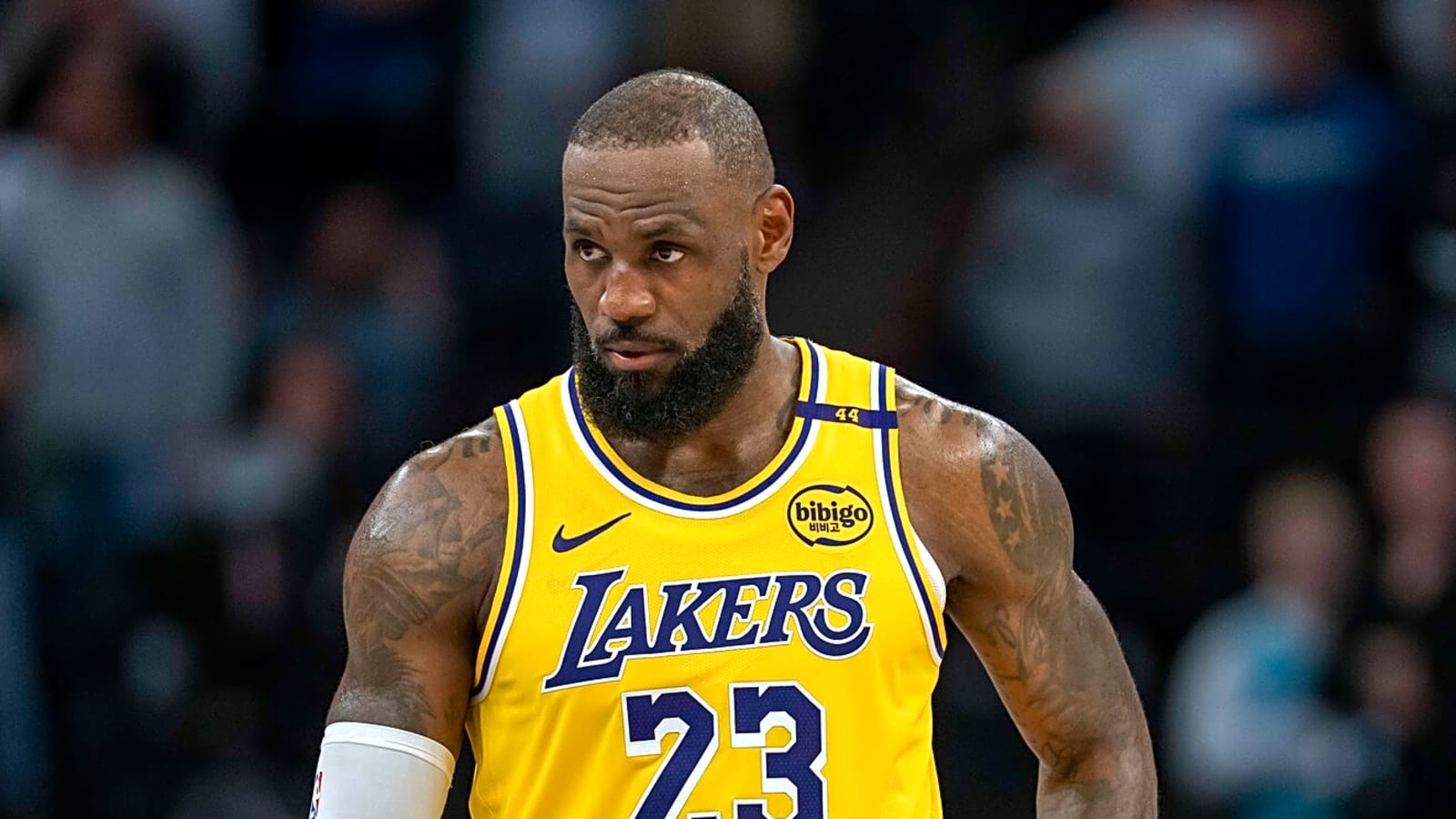 Three teams monitoring LeBron James amid uncertainty with Lakers