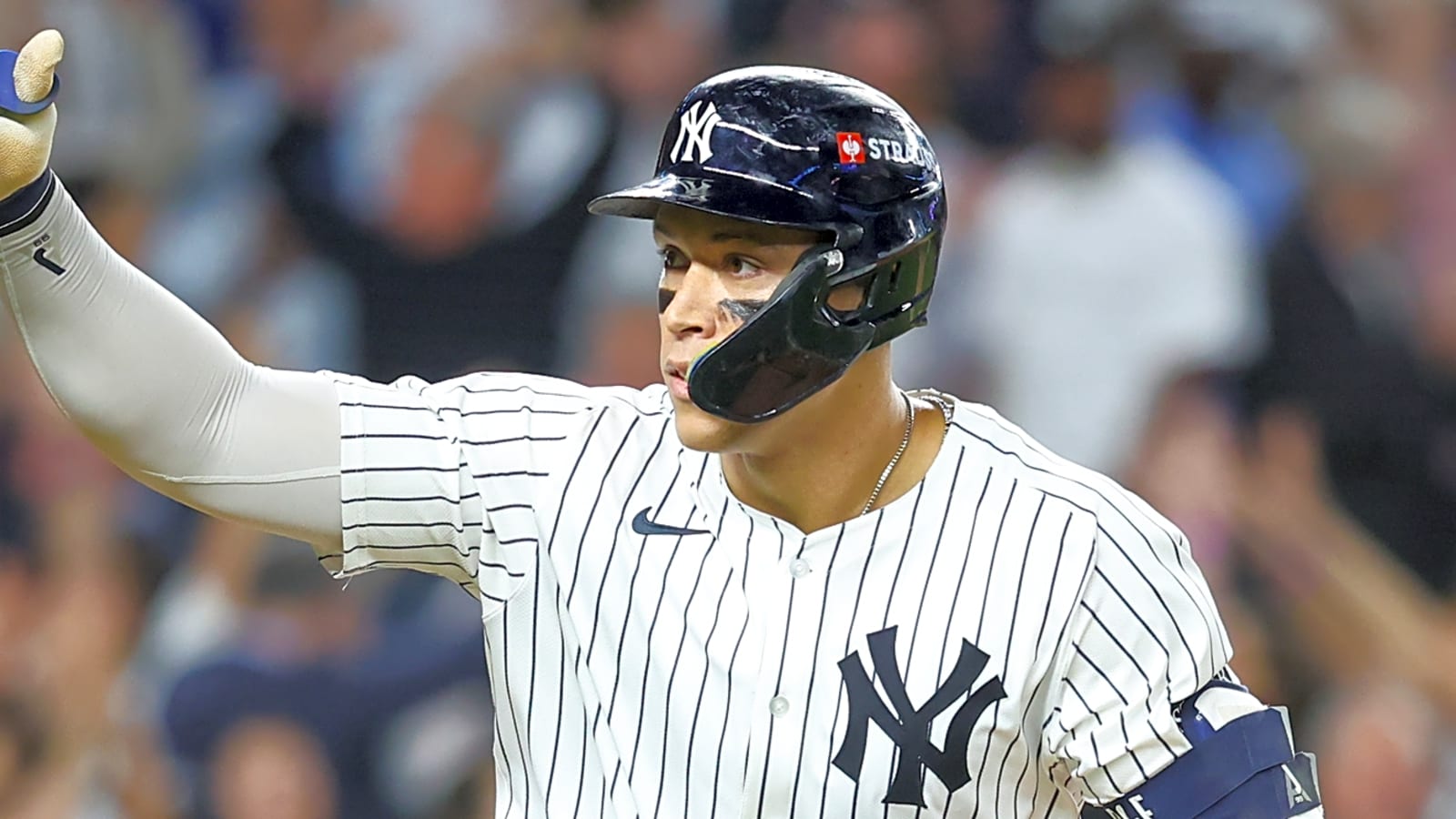 Yankees make history in Game 3 comeback against Blue Jays