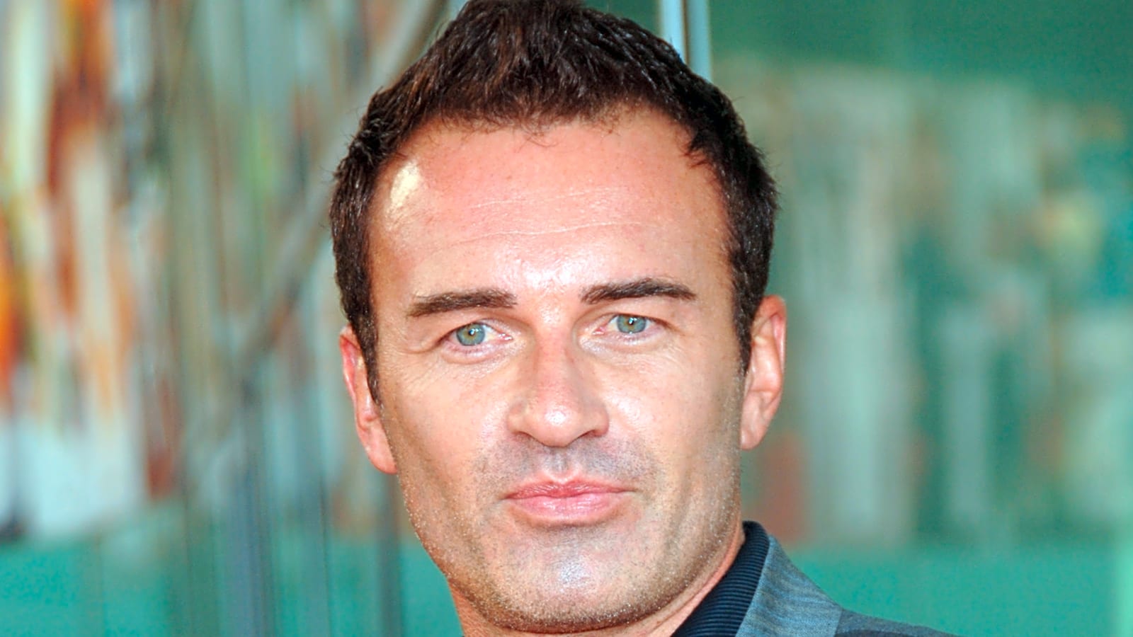 Tributes pour in for actor Julian McMahon