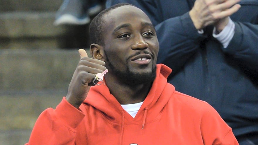 Canelo Brings in World Champion Sparring Partner to Solve the Terence Crawford Puzzle