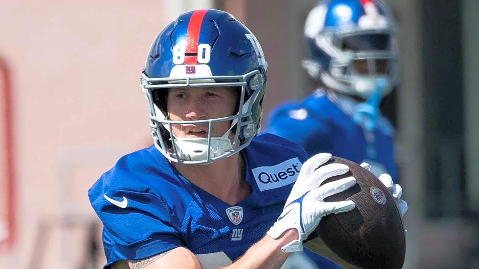 Giants bring back WR Gunner Olszewski