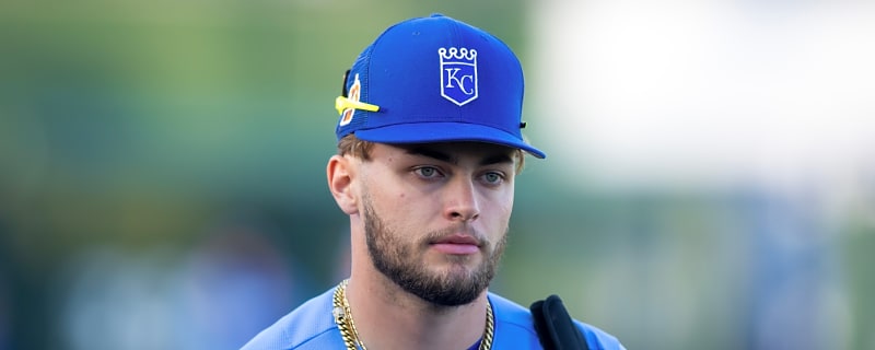 Royals to promote top prospect